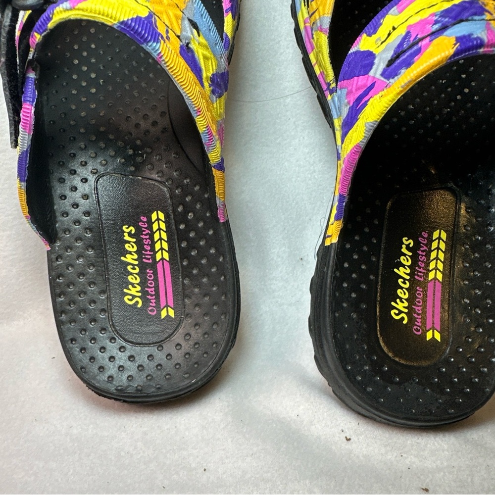 Skechers Women's Size 7 Reggae Artsy Black Multicolor Slip‎ On Sandals Shoes - Picture 3 of 10